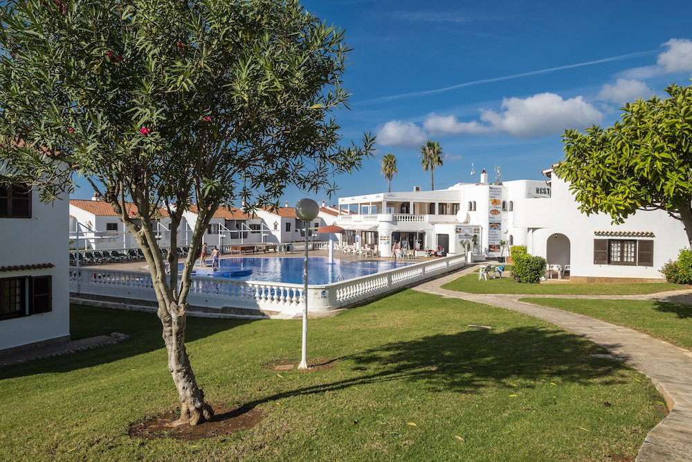 Apartamentos Son Bou Gardens