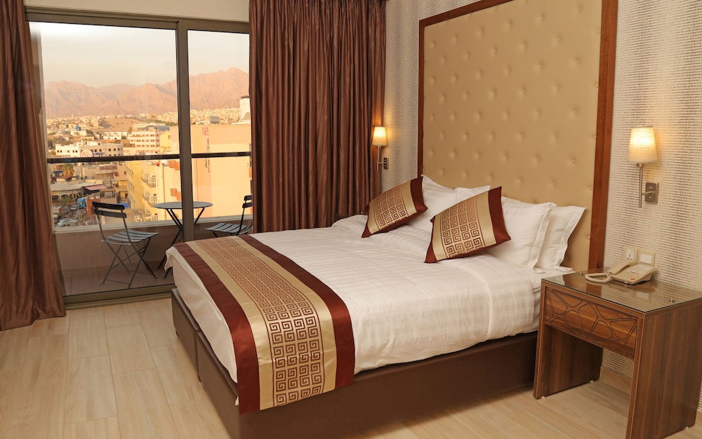 Lacosta Hotel