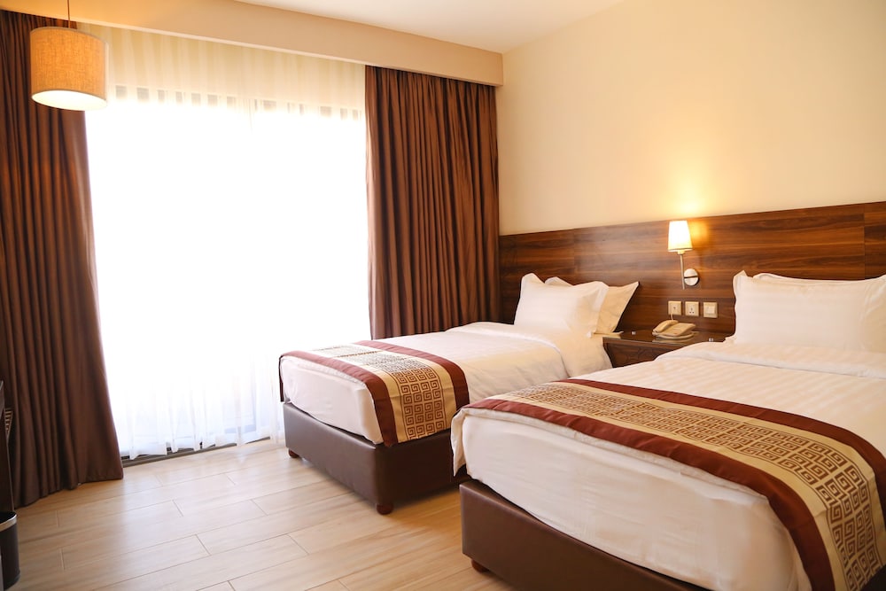 Lacosta Hotel