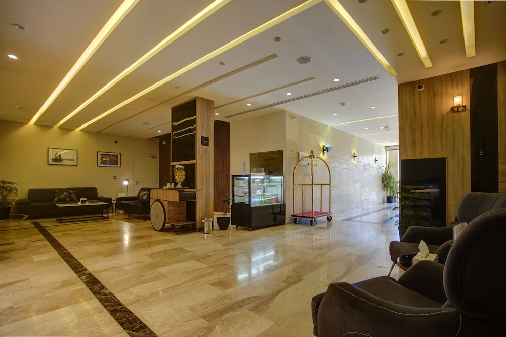 Luciana Hotel By Bratus