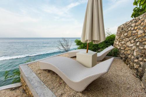 Ogix Cliff Paradise