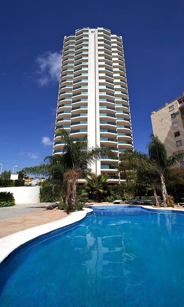 Esmeralda Suites Apartments