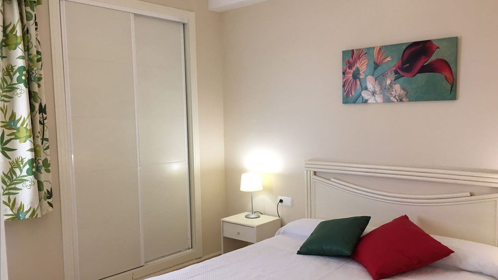 Esmeralda Suites Apartments