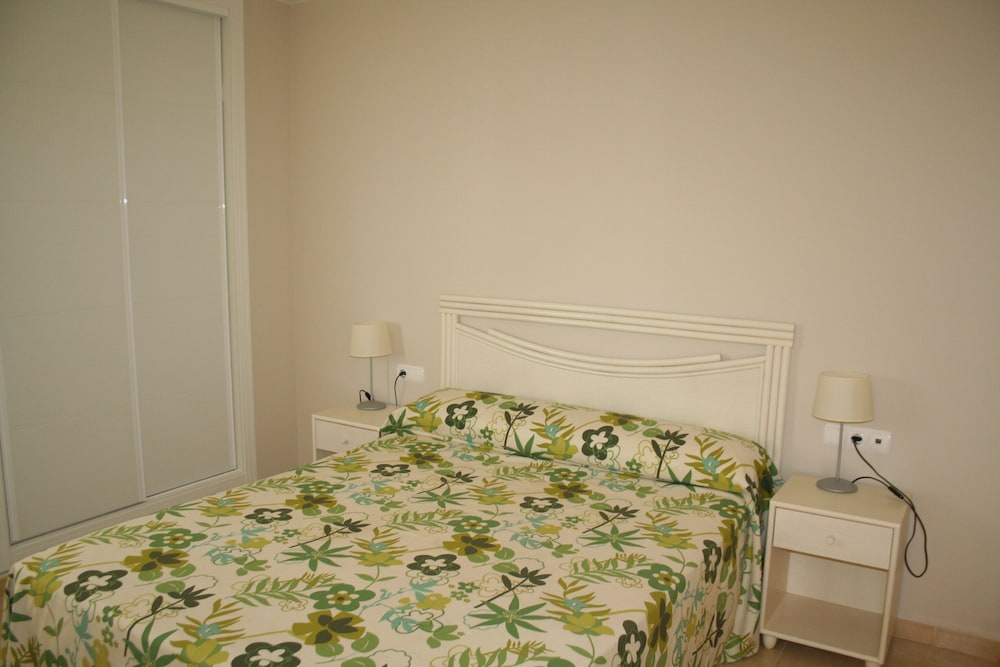Esmeralda Suites Apartments