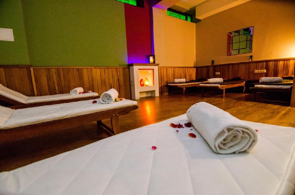 Elite Resort Hotel (Oradea)