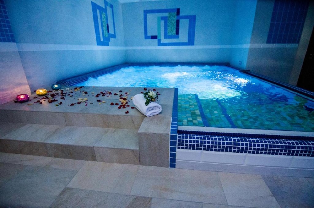 Elite Resort Hotel (Oradea)
