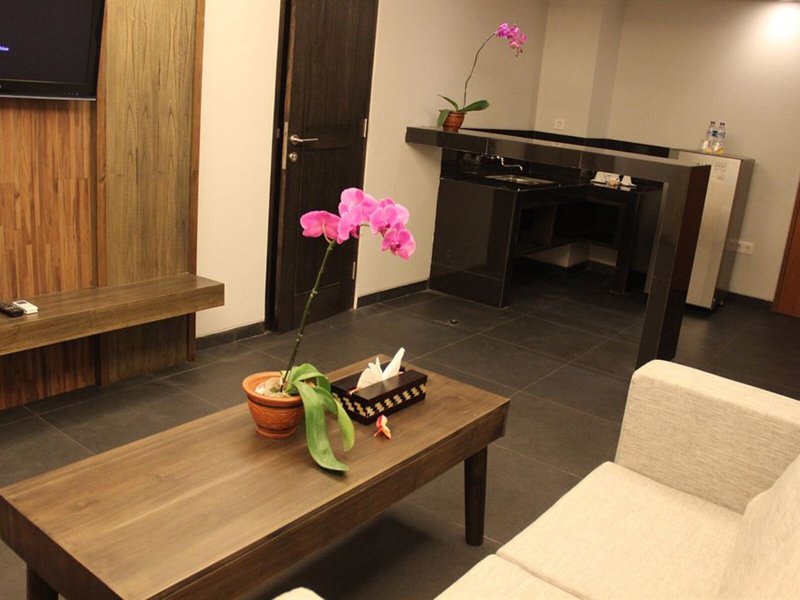 Ping Seminyak