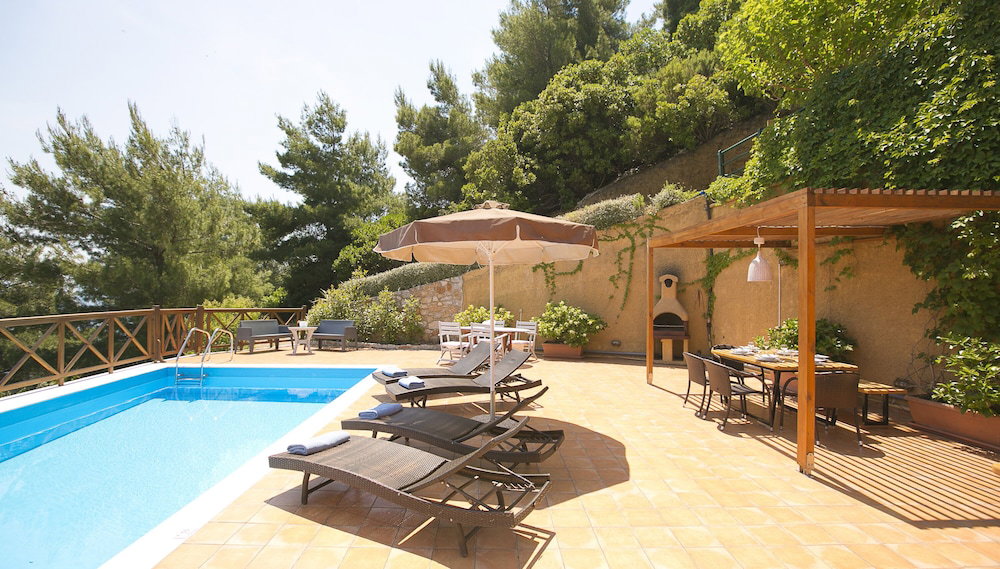 Europa,2Br,2Bth Villa With Private Pool And Stunning Sea Views