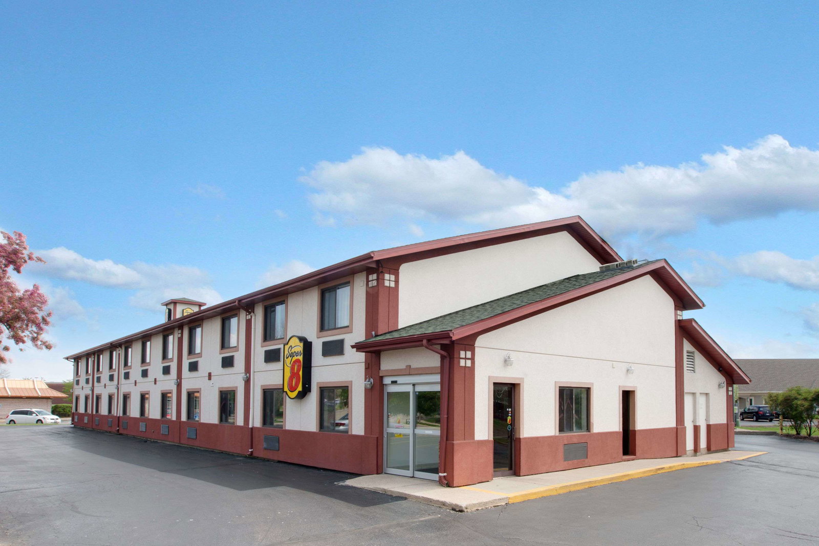 Hotel Super 8 By Wyndham Crystal Lake