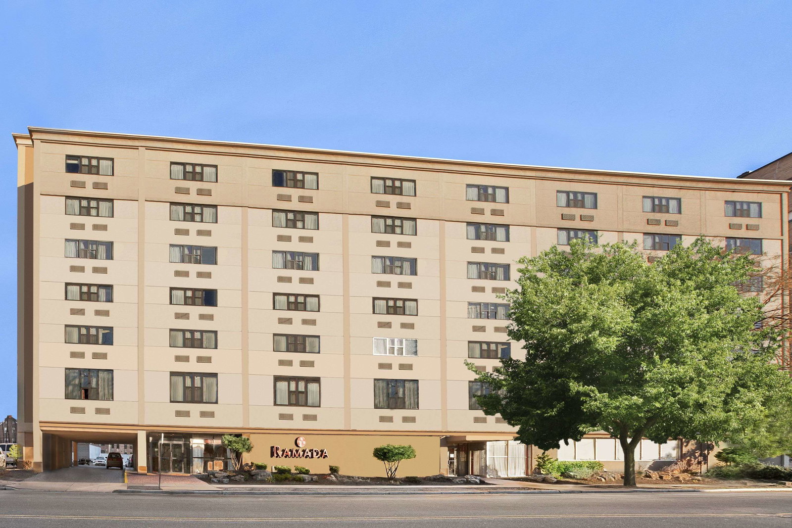 Hotel Ramada By Wyndham East Orange