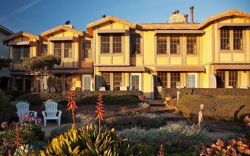 Hotel Cottage Inn By The Sea