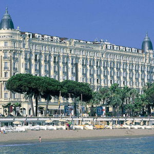 Hotel Carlton Cannes cazare Cannes