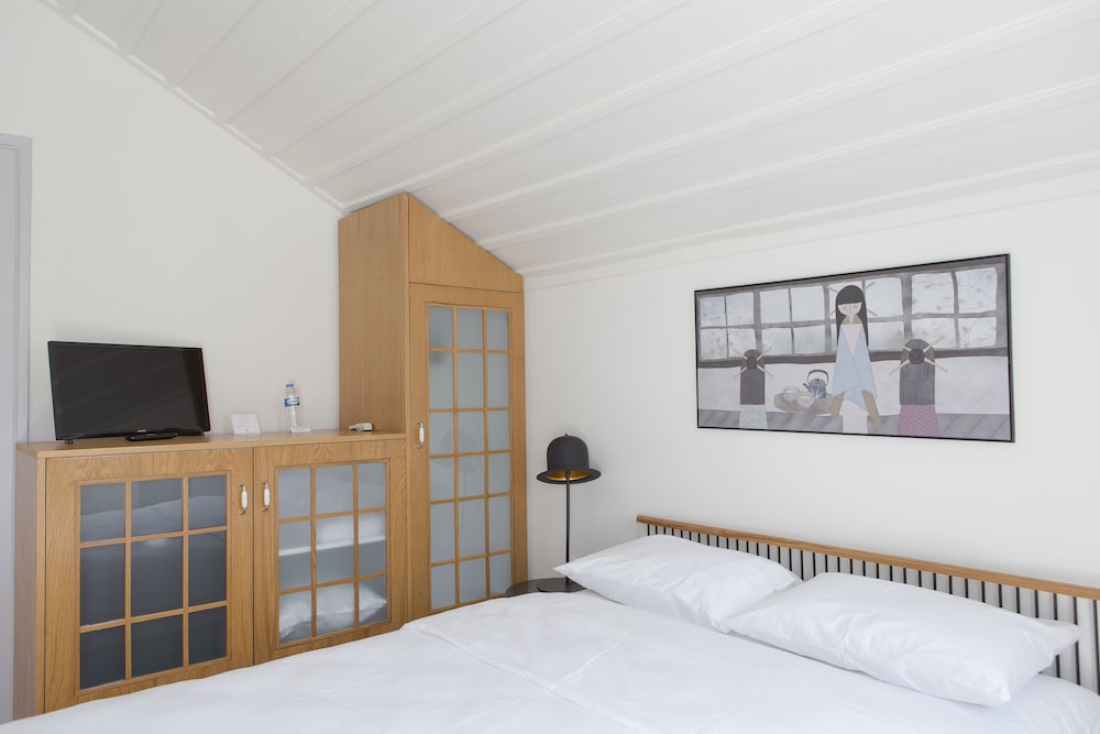 Serguzest Otel