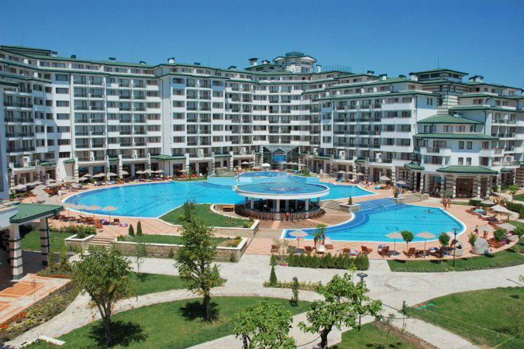 Hotel Emerald Beach Resort & Spa