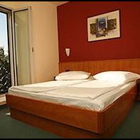 Hotel Kastil cazare Bol