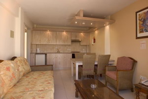 Hotel Senator Hotel Apartments cazare Ayia Napa