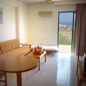Sejur Artemis Hotel Apartments vacanta Protaras