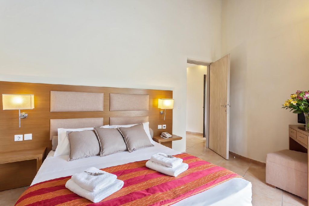 Skopelos Holidays Hotel And Spa