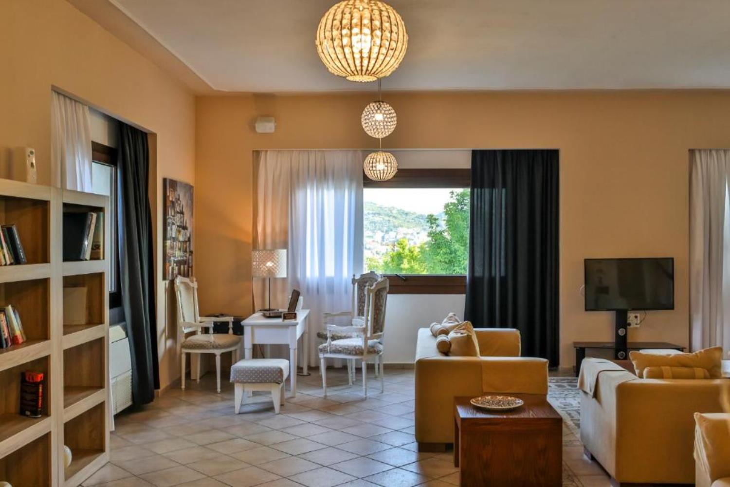 Skopelos Holidays Hotel And Spa