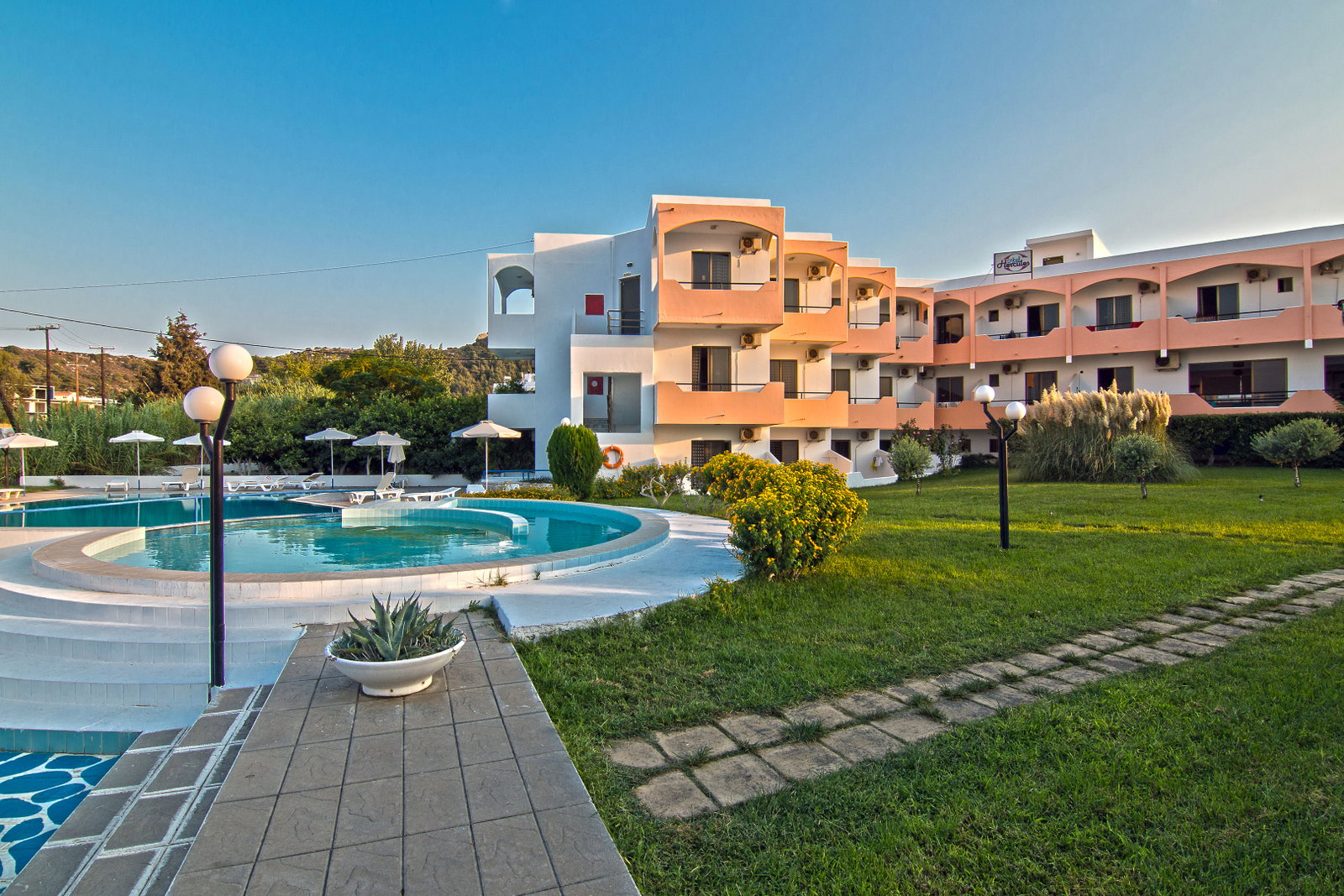 dal travel Hercules Hotel