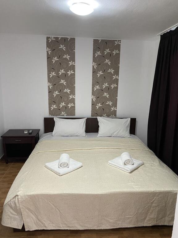 Hostel Perla