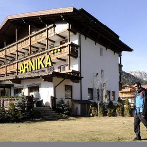 Hotel Arnika cazare Pozza di Fassa