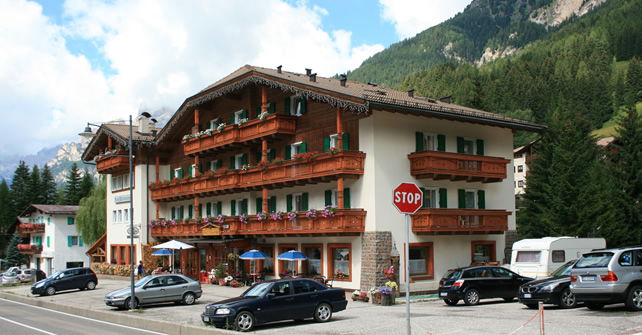 Hotel Rododendro