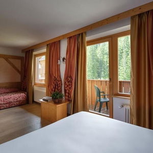 Hotel Carlo Magno Spa Resort cazare Madonna di Campiglio