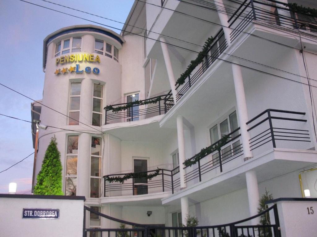 Hotel Pensiunea Leo