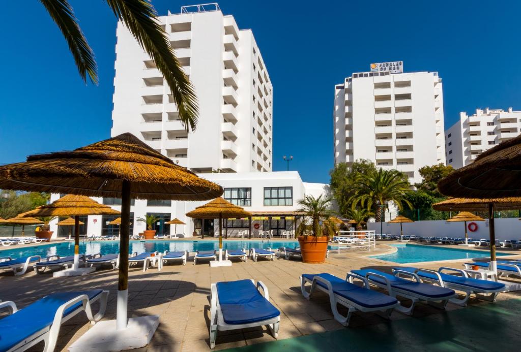 Hotel Apartamentos Turisticos Janelas Do Mar Algarve