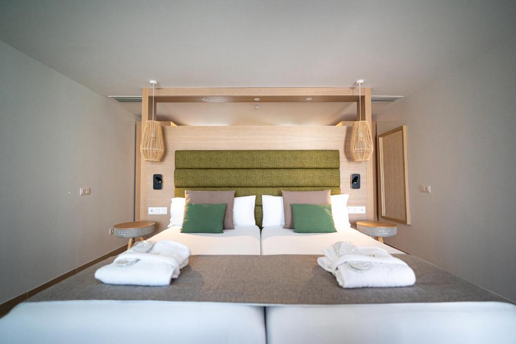 Miraflor Suites