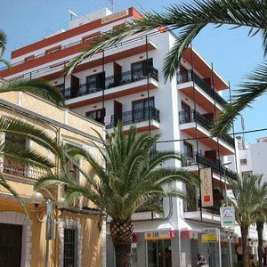 Sejur Apartamentos Ebusus vacanta Santa Eularia des Riu
