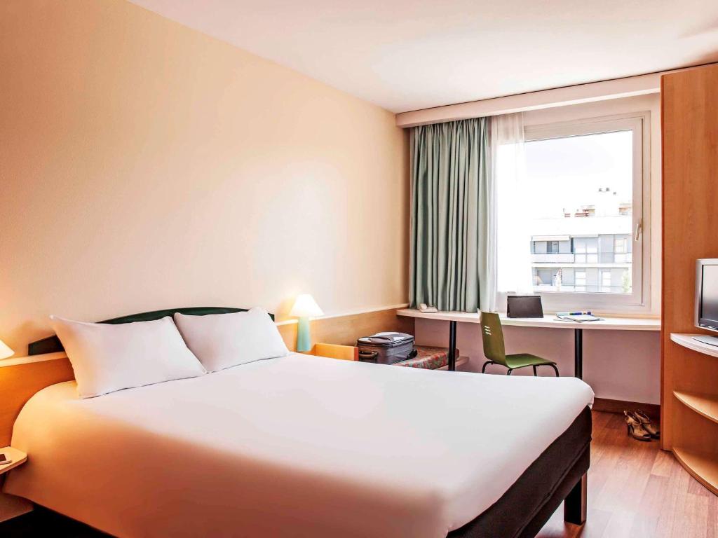 Ibis Barcelona Molins De Rei