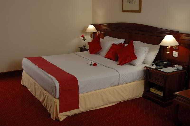 Hotel York International