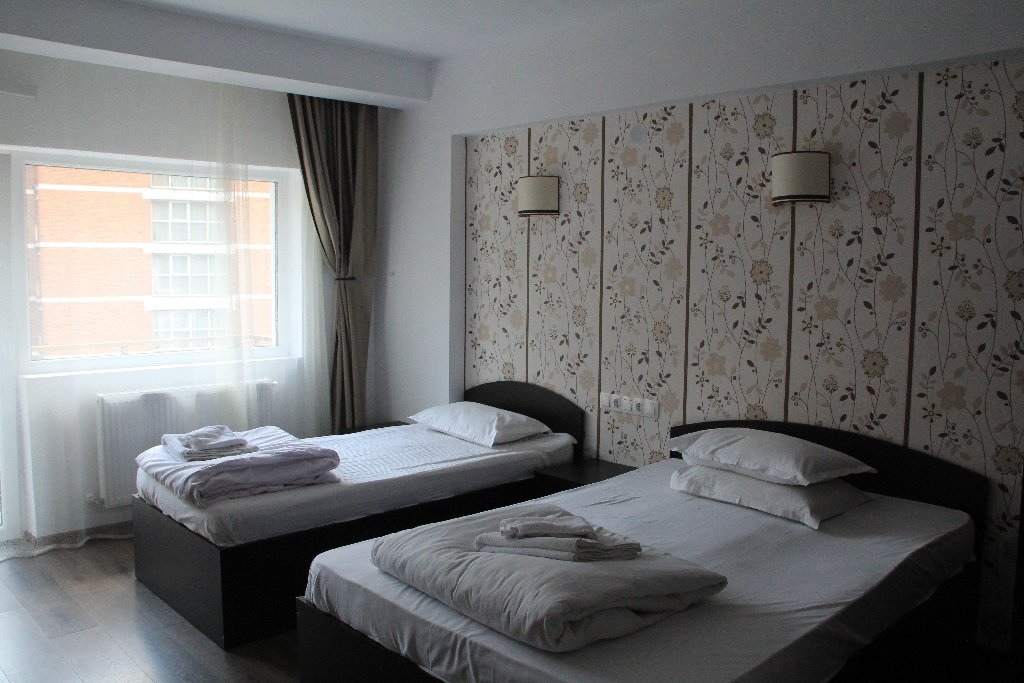 Hotel Saras Sons