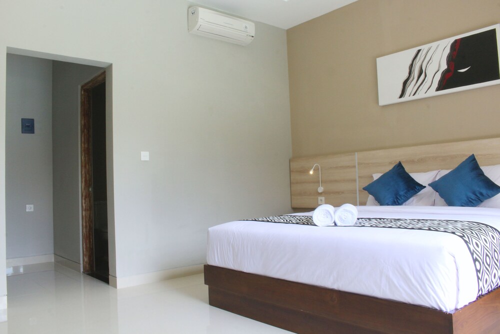 Rusty Seminyak