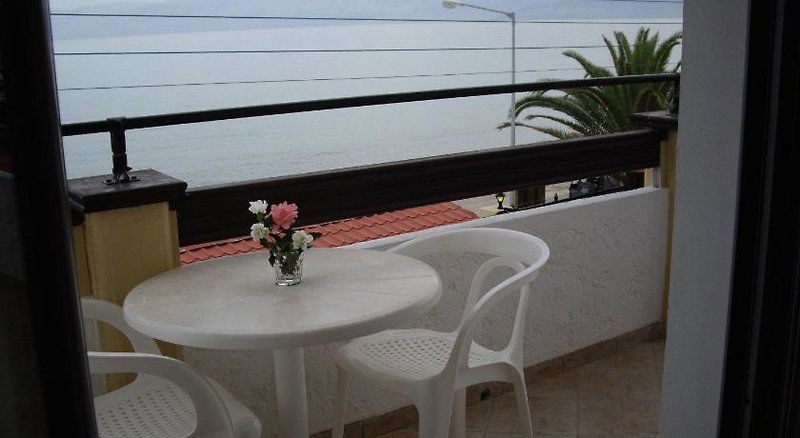 Hotel Ninos On The Beach