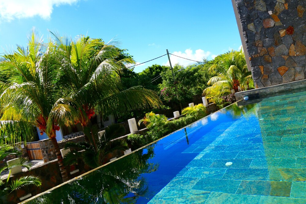 Nitzana Mauritius