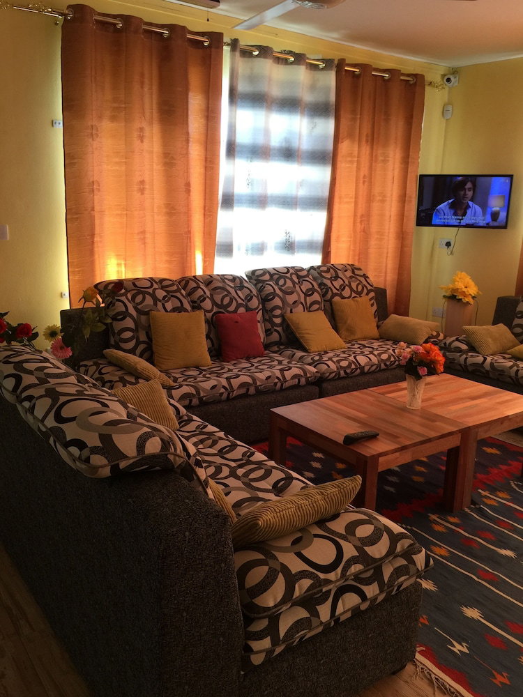 Bob Apartments