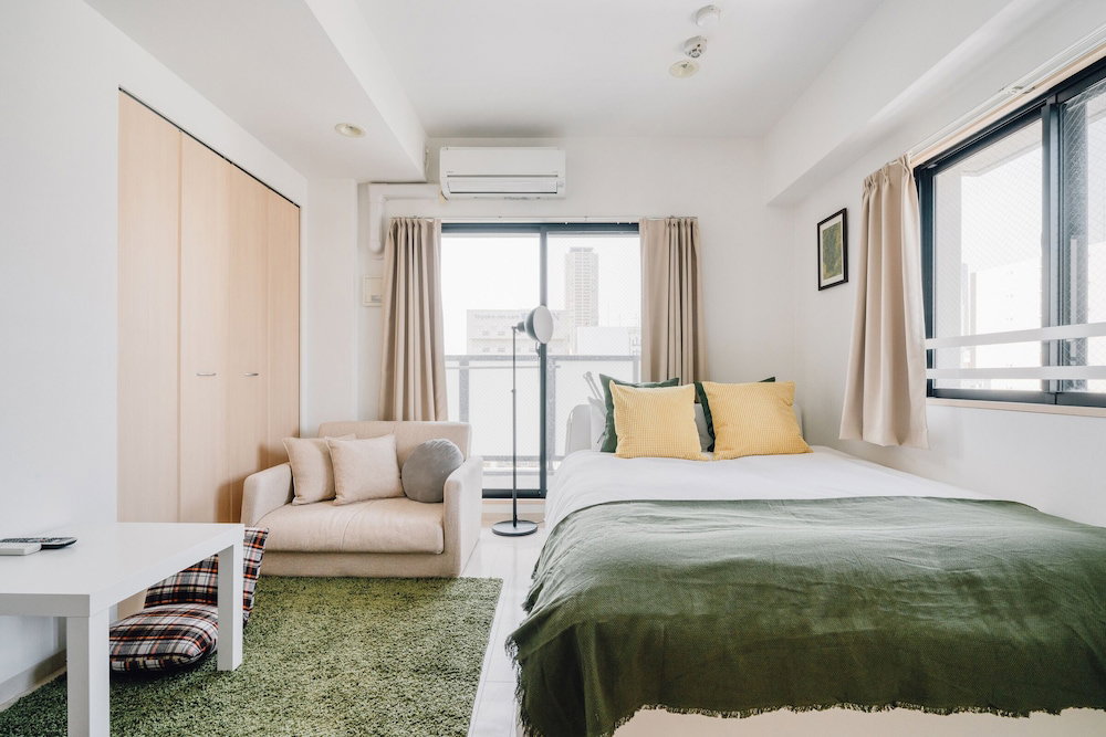 Prendre Namba Afp Apartment