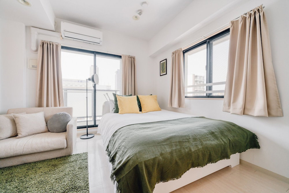 Prendre Namba Afp Apartment