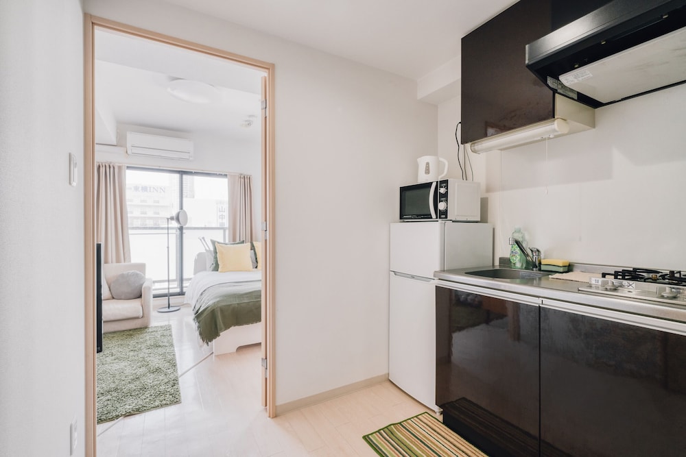 Prendre Namba Afp Apartment