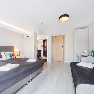 Hotel Six Suites cazare Gdansk