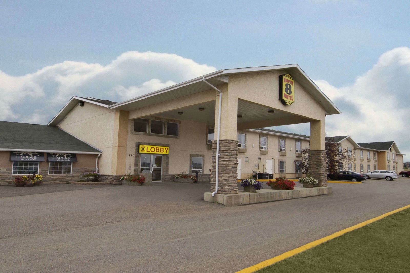 Hotel Super 8 By Wyndham Dawson Creek