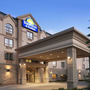 Hotel Days Inn & Suites By Wyndham Collingwood cazare Collingwood