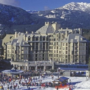 Hotel Pan Pacific Whistler Mountainside cazare Whistler