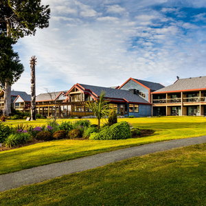 Hotel Best Western Plus Tin Wis Resort cazare Tofino