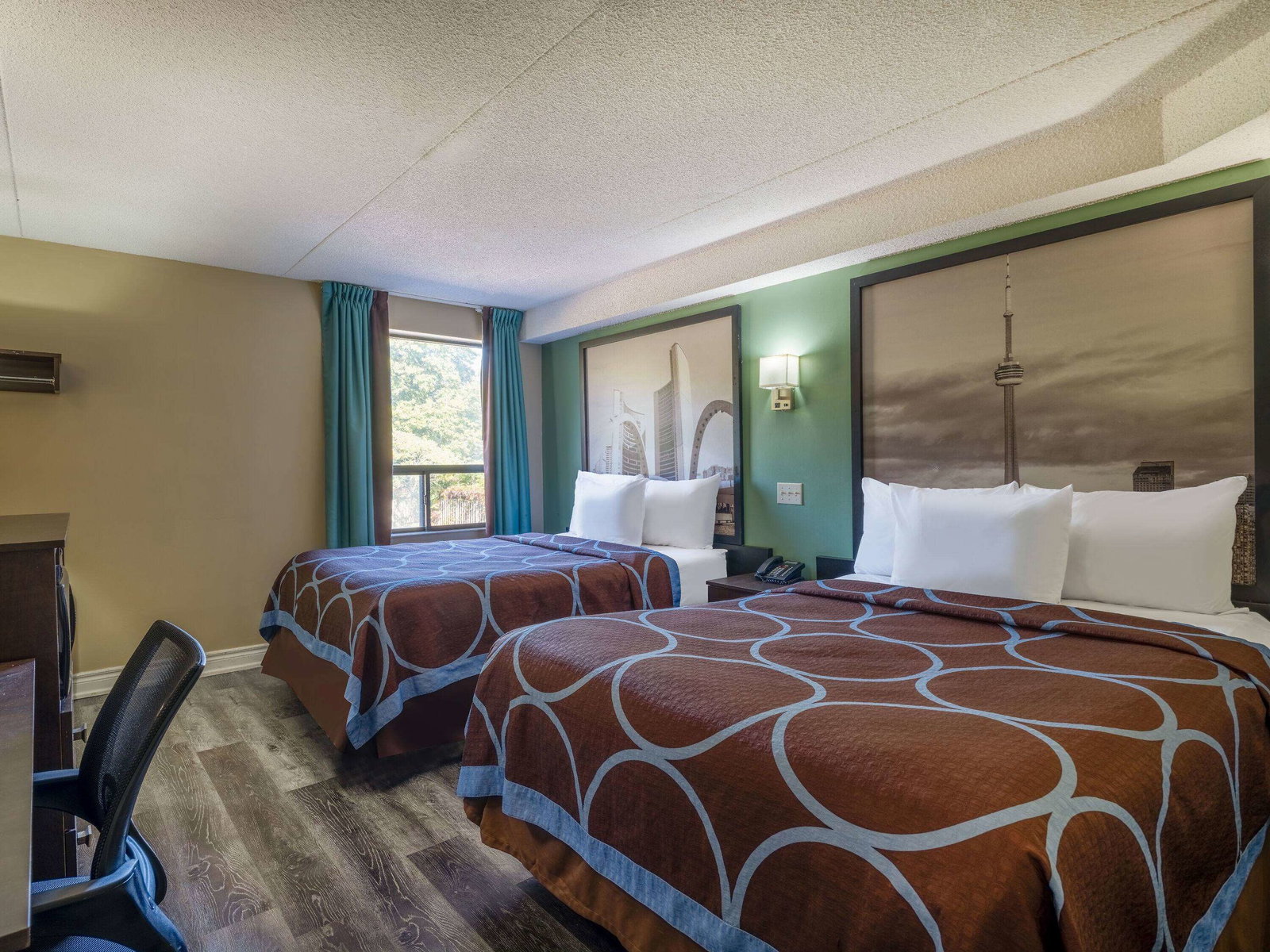 Hotel Super 8 By Wyndham Toronto East On
