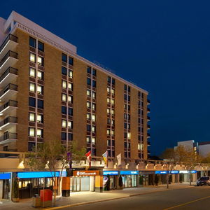 Hotel Coast Prince George Hotel By Apa cazare Prince George