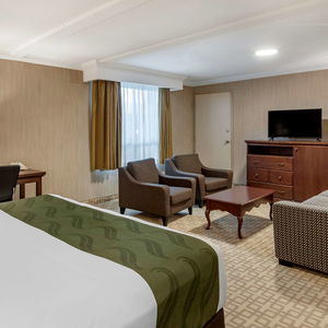 Hotel Quality Inn & Conference Centre cazare Midland